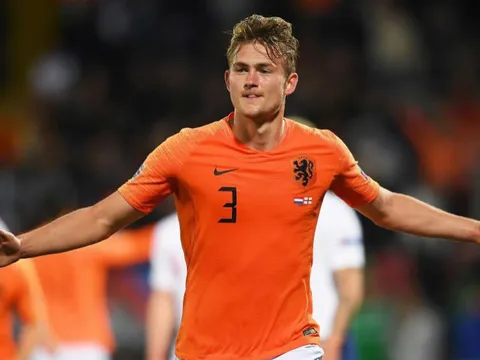 Đội hình kết hợp BĐN - Hà Lan: Chia nửa giang sơn