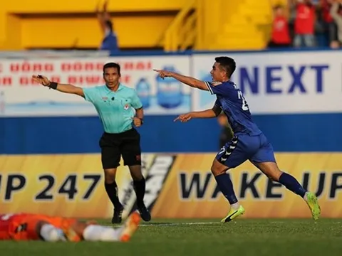 Đội hình tiêu biểu vòng 2 V-League: "Quái vật" Hà Nội, trò cưng thầy Park
