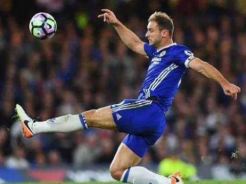 Đội hình xuất sắc nhất từng chơi bên cạnh Petr Cech (Phần 1): "Đôi cánh thép" của Chelsea