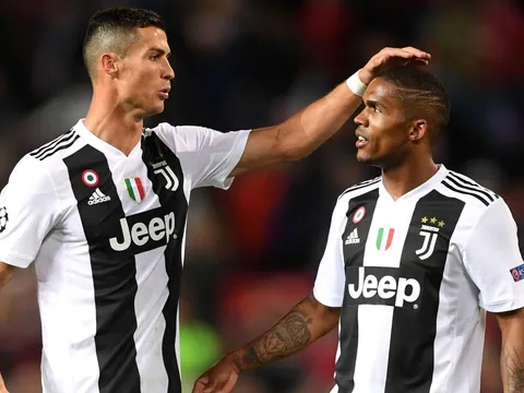 Đồng đội từng lo sợ Ronado sẽ 'phá nát' phòng thay đồ của Juventus