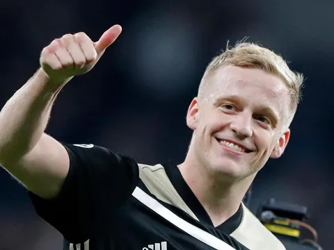 Donny van de Beek: Được Johan Cruyff khen ngợi, là mục tiêu của M.U từ 4 năm trước