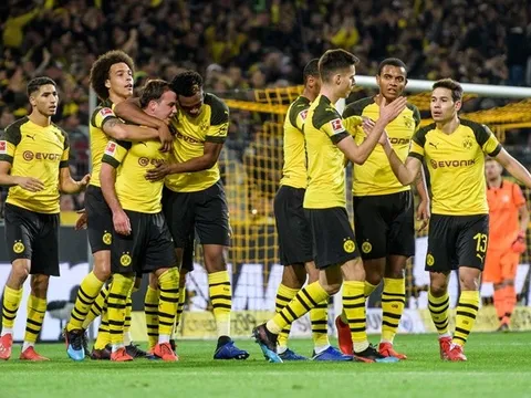 Dortmund 3-2 Leverkusen: Sự nhún nhường đáng sợ của Dortmund