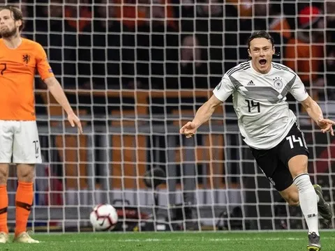 Dortmund mua người, đặt "kẻ biến Van Dijk thành trò hề" vào tầm ngắm