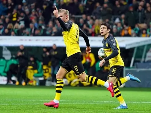Dortmund thua trận, NHM vẫn bấn loạn về Haaland: "Chúa ơi! Cậu ta là cái gì vậy??"