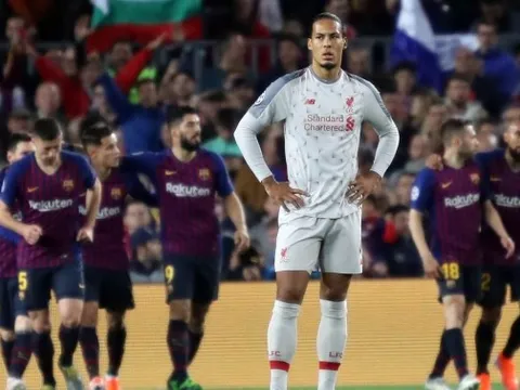 Dù có xuất sắc đến đâu, Van Dijk cũng không thể ngăn chặn "vị thánh"