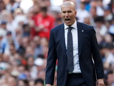 Dù Ronaldo đã đi, Zidane vẫn gặp lại "ác mộng"