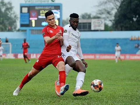 'Trung vệ Việt kiều chưa thể giành suất ở ĐT Việt Nam'