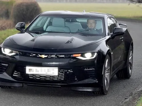 Sếp lớn đến Carrington chốt 2 hợp đồng khủng cho Man Utd