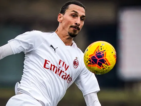 Zlatan ghi bàn ngay trận đầu trở lại khoác áo Milan