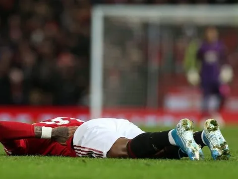 Nhìn kìa Man Utd! Đường dài biết ngựa hay, nhưng cũng sẽ rất... "tốn xăng"