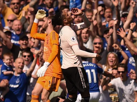 Cựu sao Everton lên tiếng, chỉ cách cho Man Utd hạ Man City