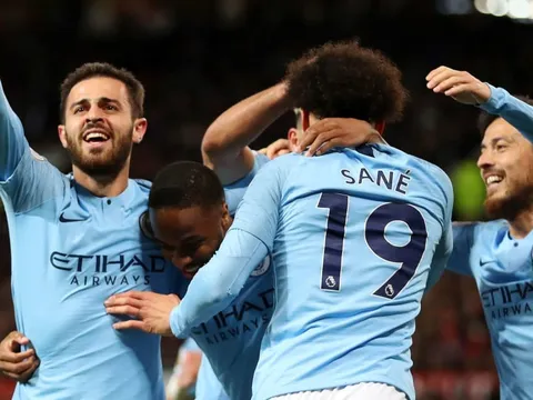 Shearer lên tiếng, chỉ rõ 4 cái tên giúp City đưa Man Utd xuống địa ngục