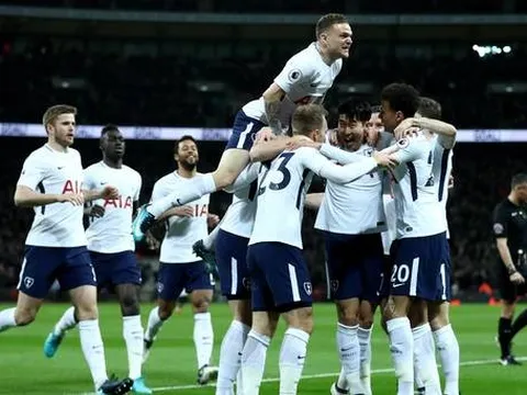 Fabregas cứ "troll" đi, nhưng sau cùng Tottenham vẫn là kẻ thắng!