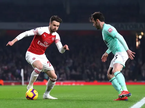 Không phải Ozil, CĐV Arsenal 'điên đảo' vì cái tên đá chính sau 3 năm