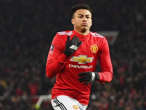 Fan Man Utd: "25 triệu bảng ư, mua ngay, khuyến mãi thêm Lingard"