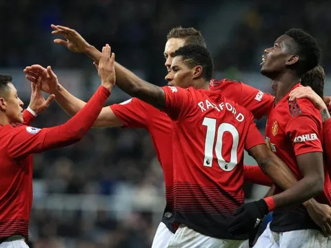 Fan Man Utd: "Đó sẽ là thủ quân và huyền thoại tương lai của chúng ta"
