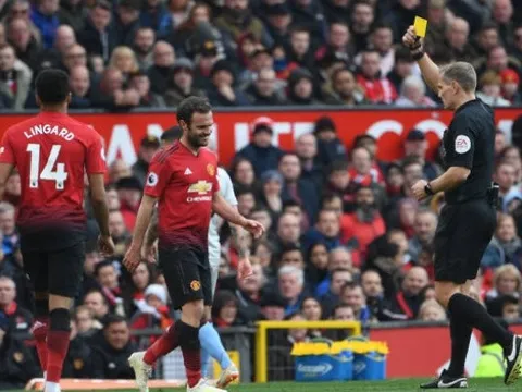 "Hết thời", "Tồi tệ" - NHM Man Utd năn nỉ 2 cái tên đá chính rời CLB