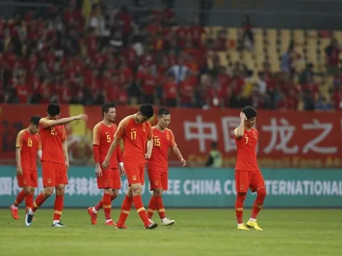 CĐV Trung Quốc thi nhau chế giễu đội nhà sau trận thua Uzbekistan