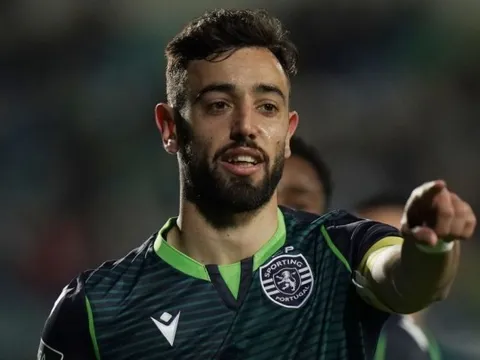 Bruno Fernandes thông báo gia nhập Man Utd