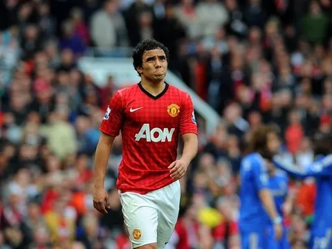 Neville: "Lẽ ra cậu ấy đã là hậu vệ cánh hoàn hảo của Man Utd"