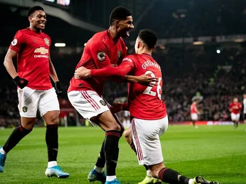 'Khát' tiền đạo, Man Utd nên mua cầu thủ 'hay hơn Martial và Greenwood'?