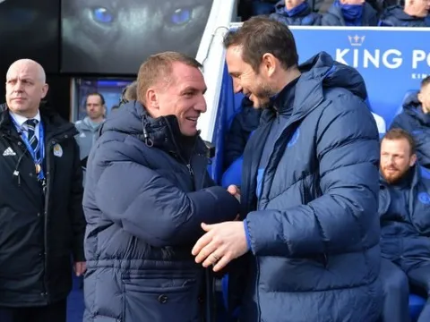 Hành động 'chuẩn men', Lampard làm đối thủ 'đứng hình mất 5 giây'