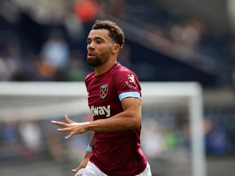 "Thật khó hiểu khi Tottenham lại để cậu ấy ra đi"