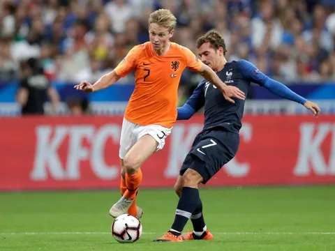 Griezmann: 'De Jong là cầu thủ hay nhất tôi từng đối đầu'