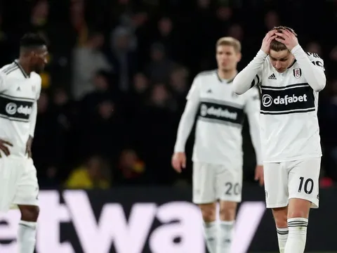Fulham vứt 100 triệu bảng thế nào?