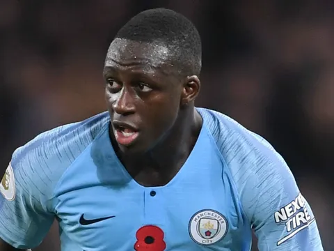 Gặp bão chấn thương, Man City sẽ "chiến" với Tottenham thế nào?