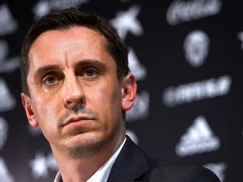 Nhìn Liverpool, Neville nhớ về những ngày rực rỡ của Man United