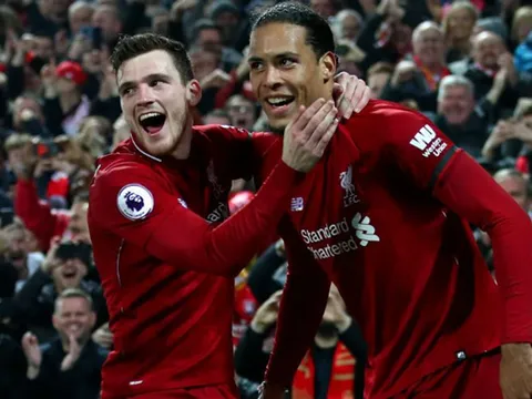 Gary Neville: "Cầu thủ Liverpool đó khiến tôi bị sốc"