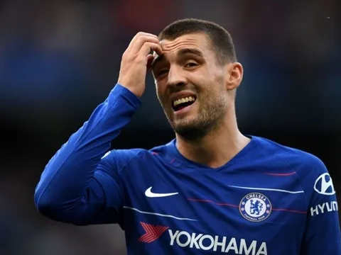 Gạt qua Chelsea, 'hàng thải' Real sắp có bến đỗ mới không ngờ