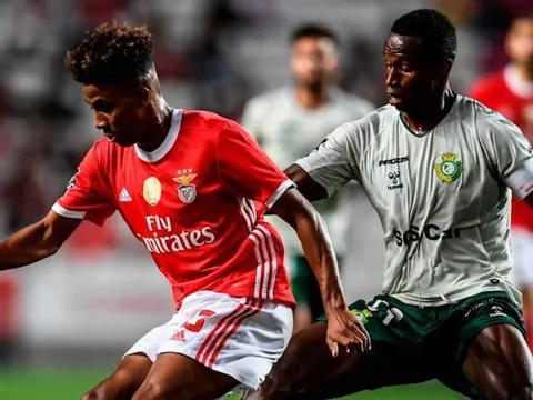 Chốt mua một cái tên, Man Utd có người thay thế cho McTominay lẫn Pogba