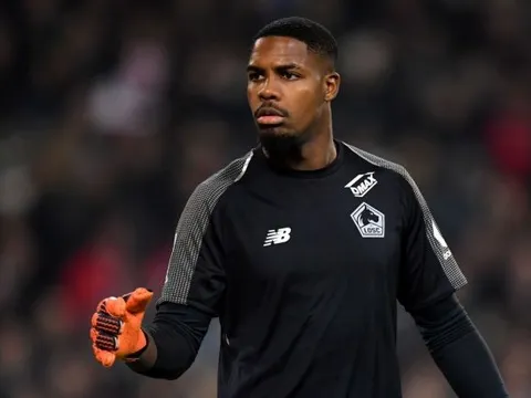 Thay De Gea, Man Utd mua thủ môn xuất sắc nhất Ligue 1