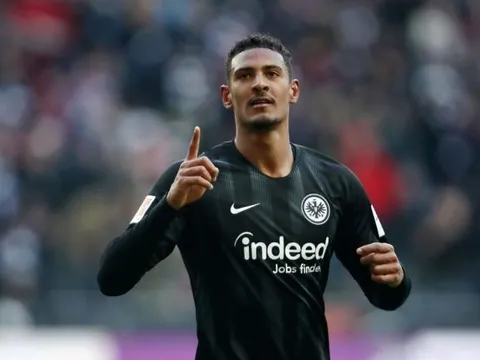 Thay Lukaku, Man Utd mua 'cầu thủ hay hơn Jovic' của Frankfurt