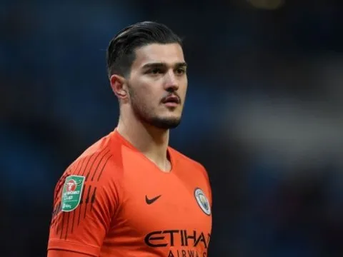 NÓNG! Pep sẵn sàng đánh cược lớn với Chelsea