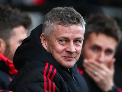 Solskjaer tổ chức họp kín, đề xuất mua 4 ngôi sao lên Ed Woodward