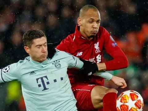 Đồng đội Liverpool nhận xét thật lòng về việc Fabinho đá trung vệ