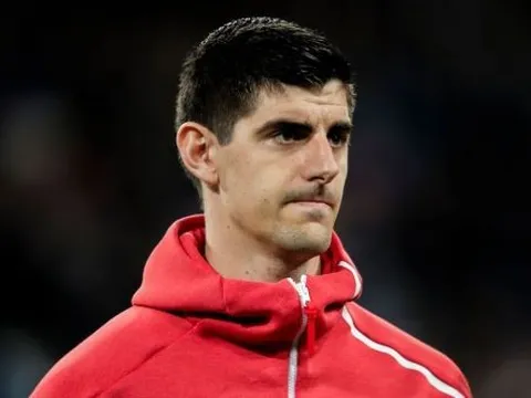 Tiết lộ: Phản ứng của Courtois sau khi bị Zidane 'trảm' không thương tiếc