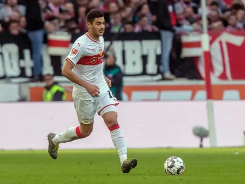 Mua 'Ramos mới' - sự lựa chọn khôn ngoan của Man Utd cho hàng thủ