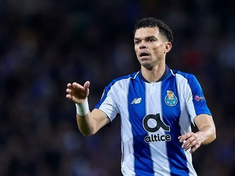 Thua ‘sấp mặt’, Pepe vẫn không tâm phục Liverpool