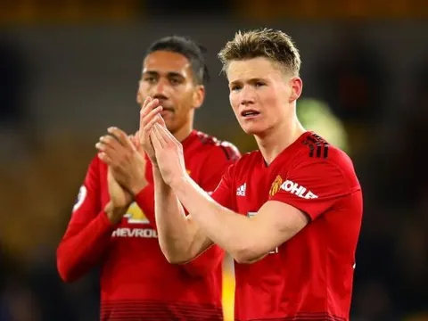 NÓNG! Rõ lý do Rashford, McTominay vắng mặt; Solskjaer để dành 1 'báu vật' ở trận gặp Barca