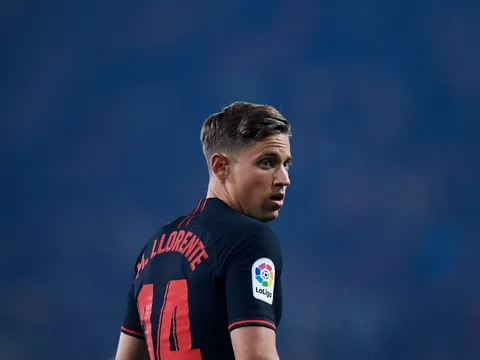 Fan Quỷ đỏ: "Mua ngay, cậu ấy sẽ là Rodri của Man Utd"