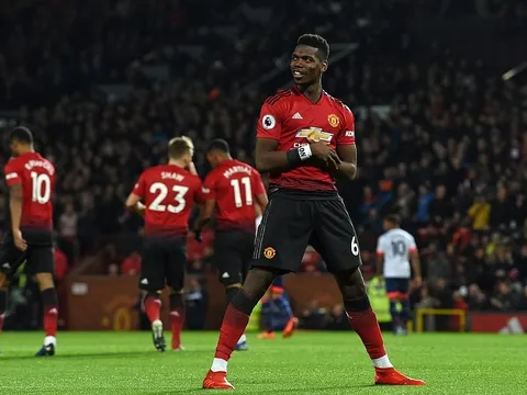 Ghi bàn, kiến tạo và làm mọi thứ, Pogba còn khiến Ed Woodward cười mãn nguyện
