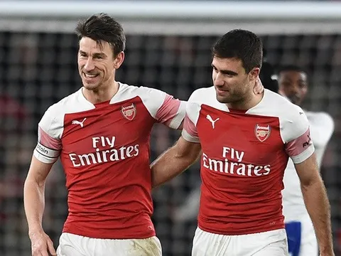 Góc Arsenal: Cần lắm "cách mạng" hàng thủ của Emery