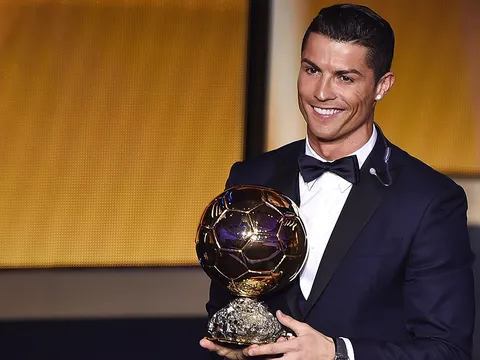 Góc hồi ức: Ngày Man Utd "tặng" Real một huyền thoại