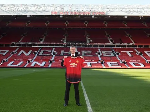 Góc Man Utd: Sao lại vội vàng quá vậy?