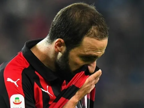 Gonzalo Higuain và sự xui xẻo của một tiền đạo sống chung với áp lực (P1)