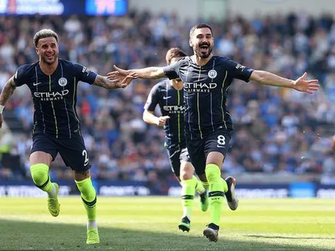 Hậu ăn 3, sao Man City đòi nói chuyện trắng đen với CLB
